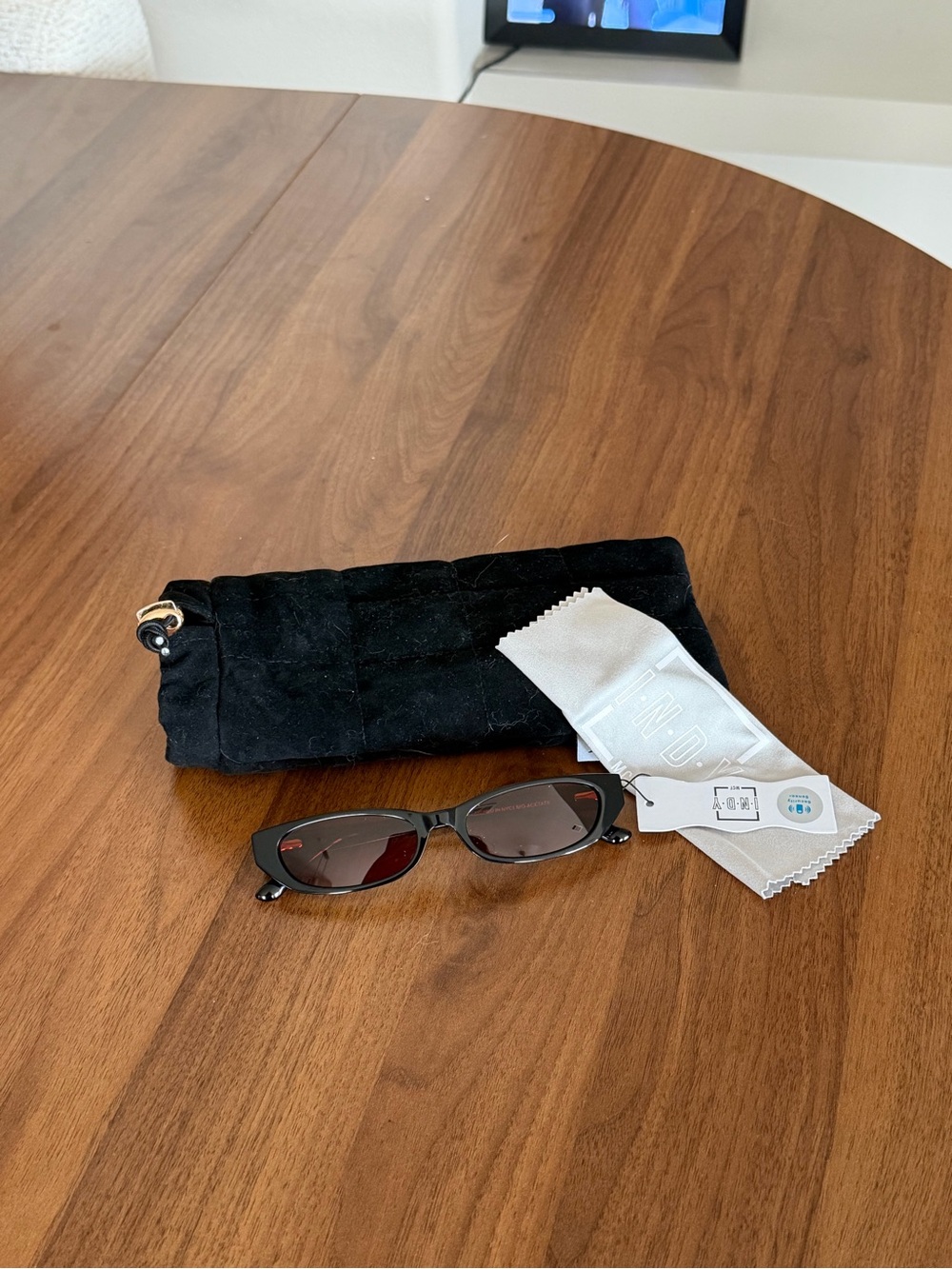 indy gisele sunglasses